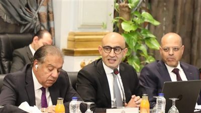 وزير التعليم: إعداد بعض الضوابط لإعادة هيبة المعلم