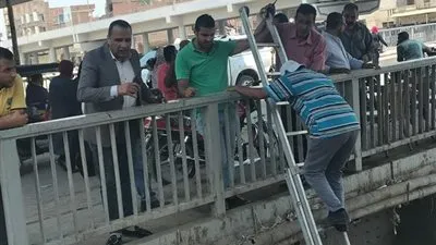 هبوط جزئي أسفل كوبري كفر شكر بطريق 