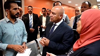 عاجل| إجراء حاسم من الفريق كامل الوزير بعد تأخر صدور السجل الصناعي لأحد المصانع 6 شهور