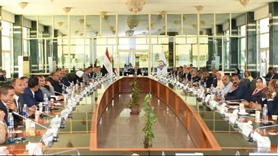 عبداللطيف: أنا لست وزيرًا يجلس في المكتب.. وسأتواجد داخل كل مدرسة في مصر