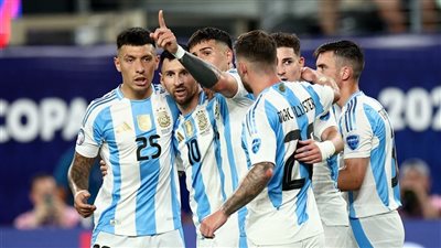 على خلفية التصريحات التحريضية عقب هتافات عنصرية.. شقيقة الرئيس الأرجنتيني تعتذر لسفير فرنسا 