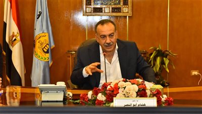 محافظ أسيوط يوجه بالمتابعة المستمرة لملف التصالح في مخالفات البناء