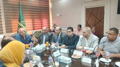 محافظ القليوبية في لقائه مع الصحفيين: الإعلام أهم قنوات المشاركة المجتمعية