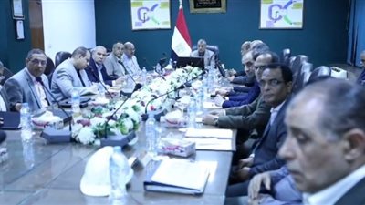 وزير الإنتاج الحربي يطمئن على معدلات سير العملية الإنتاجية بحلوان للمسبوكات