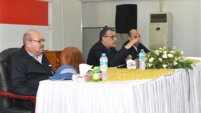 وزير الإنتاج الحربي يصدر توجيهات بتخصيص رقم تليفون لتلقي المقترحات والشكاوى 