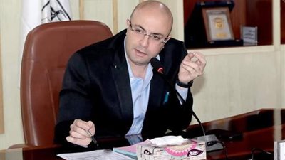 استجابة لشكوى مزارعي إهناسيا.. محافظ بني سويف يوجه بحل مشكلات الري والأسمدة