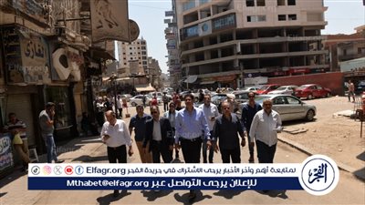 نائب المحافظ علي رأس حملة لمتابعة نظافة شرق وغرب  المنصورة والتواصل مع المواطنين