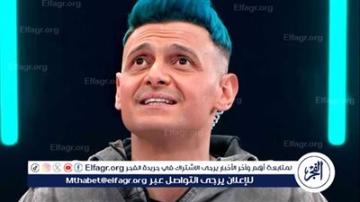 رامز جلال يحلق شعره بالكامل.. ويعلق: وفر حق المزين