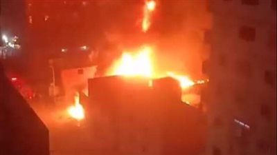 بسبب قطع الكهرباء.. التحريات الأولية عن سبب حريق مخزن بالمرج (صور)