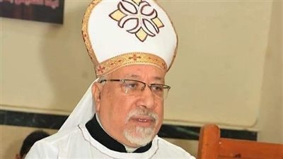 بطريرك الأقباط الكاثوليك ينعي انتقال القمص كيرلس عازر