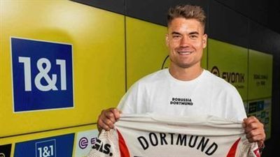 رسميًا.. بوروسيا دورتموند يمدد عقد حارسه الألماني ماير 