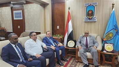 رئيس جامعة الأقصر يستقبل وفد الهيئة العربية للتصنيع لبحث سبل التعاون المشترك