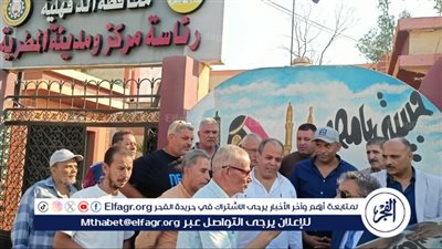 جولة مفاجئة لمحافظ الدقهلية لتفقد المستشفى والأسواق والتواصل مع المواطنين بالمطرية