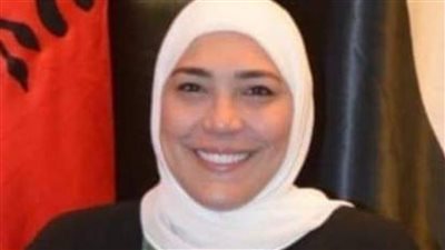 وزير الأوقاف يجري اتصالا هاتفيا بالواعظة مرفت عزت إثر تعرضها لحادث أليم