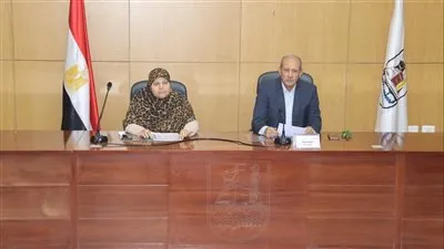 تكليف من المحافظ.. سكرتير بني سويف يناقش موقف الاستجابة للشكاوى الحكومية 