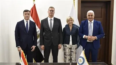 عاجل.. وزارة البترول تتفق مع شركة إيني الإيطالية على تكثيف أعمال البحث والاستكشاف وتنمية الحقول 