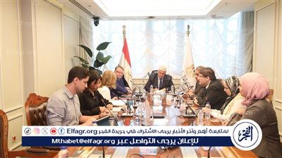 وزير التعليم العالي يناقش سُبل الارتقاء بآليات تأهيل الخريجين لسوق العمل