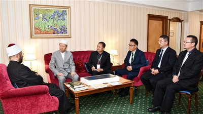 لهذا السبب.. وزير الأوقاف يلتقي رئيس الجمعية الإسلامية الصينية 