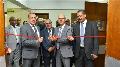 رئيس جامعة أسيوط يفتتح قاعة المؤتمرات الكبرى بعد التطوير بمستشفى الأمراض العصبية والنفسية  