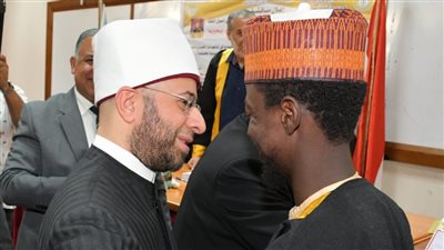 وزير الأوقاف يحضر مناقشة رسالة ماجستير لباحث نيجيري في أصول الفقه