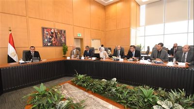 وزير الإسكان: تعظيم دور الجهاز التنفيذى للمياه والصرف.. وسرعة إنهاء المشروعات طبقًا للأولويات