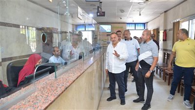 محافظ أسيوط يتفقد سير العمل بالمركز التكنولوجي بساحل سليم
