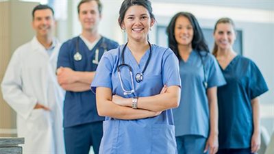 بعد إقراره بالقانون الجديد.. تفاصيل زيادة بدل مخاطر المهن الطبية للأطباء والصيادلة