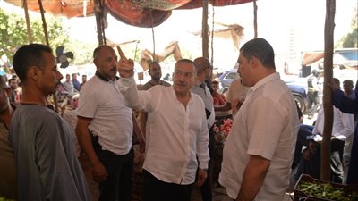 محافظ أسيوط يتفقد الموقع المقترح لإنشاء سوق نموذجي بمدينة ساحل سليم   