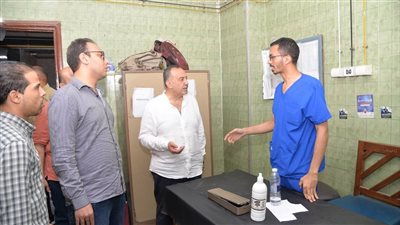 محافظ أسيوط يتفقد سير العمل بمستشفى الإيمان العام