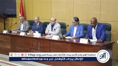 محافظ بني سويف يشهد توزيع حوافز لمزارعين بمشروع المعرفة للزراعة العضوية