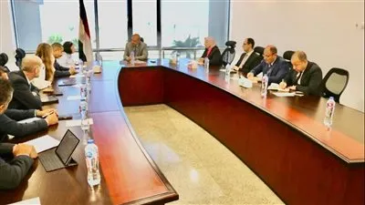 وزير الكهرباء والطاقة المتجددة يبحث مع وفد بنك إعادة الإعمار والتنمية الأوروبي سبل التعاون المشترك.