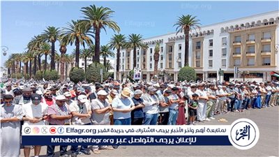 مسيرة ضخمة في المغرب تنديدا باغتيال هنية والمتظاهرون يؤدون صلاة الغائب 