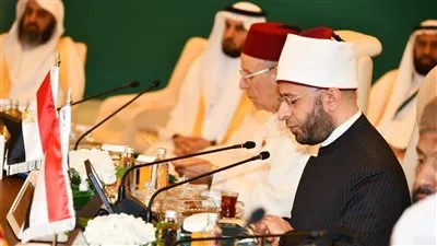 وزير الأوقاف: عالم السوشيال ميديا هو الميدان الحقيقي للخطر