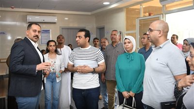 نائب محافظ قنا يُتابع انطلاق فعاليات المرحلة الثانية من مبادرة 100 يوم صحة بقرية المحروسة