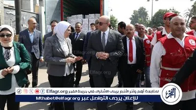 محافظ بني سويف يدشن قافلة الهلال الأحمر لتقديم خدمات ومساعدات للأولى بالرعاية