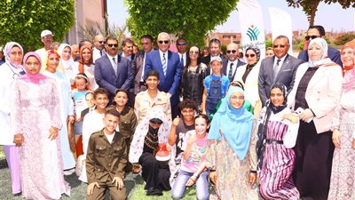 وزيرا العمل والتضامن ومحافظ الغربية يتفقون مدرسة حنون الثانوية بنات بعد رفع كفاءتها