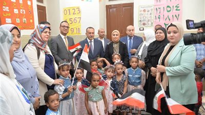 محافظ أسيوط يزور دار الصفا لرعاية الفتيات بحي غرب