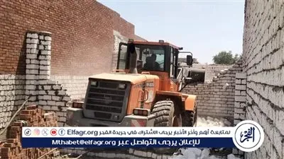 محافظ المنيا: إزالة 161 حالة تعد علي الأرض الزراعية وأملاك الدولة بمراكز المحافظة