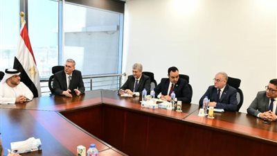 وزير البترول يبحث مع رئيس حكومة الفجيرة تعزيز التعاون البترولي المشترك