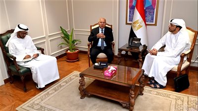 عاجل|الإمارات تبحث إقامة منطقة صناعية كبيرة في مصر لتلبية احتياجات السوق المحلي والتصدير للأسواق الخارجية