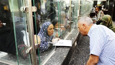 محافظ أسوان: زيادة معدلات ضخ وتدفق مياه الشرب لتخفيف المعاناة عن المواطنين