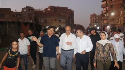 محافظ القليوبية يتابع أعمال النظافة والاشغالات بشبرا الخيمة ‎