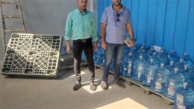 تموين أسيوط يضبط مصنع تعبئة مياه معدنية غير مرخص 