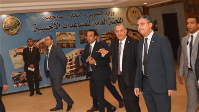 وزير التموين والتجارة الداخلية يترأس اجتماع مجلس إدارة اللجنة العامة للمساعدات الأجنبية التابعة للوزارة