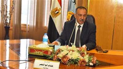 محافظ أسيوط: استمرار تطوير ورفع كفاءة الشوارع والميادين بمركز منفلوط