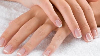 أبرزهم الحماية من الجفاف والتشقق.. تابع أهمية العناية باليدين والأظافر