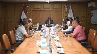 محافظ قنا: جوائز إضافية بجانب وزارة التخطيط للمشروعات التي تستهدف تقديم حلول مبتكرة للمشكلات التنموية بالمحافظة