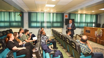 جامعة أسيوط تنظم دورة تدريبية حول أساسيات جراحة مناظير أمراض النساء بمستشفى صحة المرأة الجامعي  