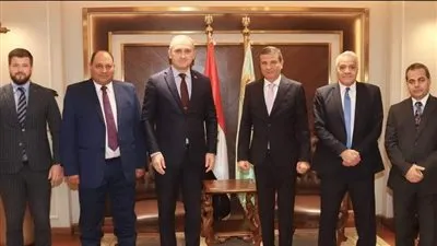  وزير الزراعة يبحث مع السفير البيلاروسي التعاون في مجال الميكنة والصادرات الزراعية