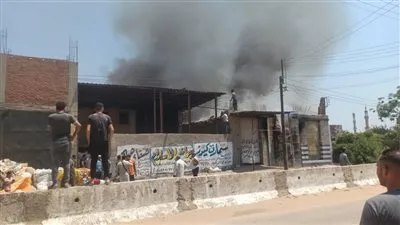 اندلاع حريق هائل في مصنع للقطن بـ 